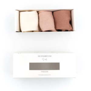 BAMBOOM GIFT BOX CALZA BIMBA CON PIZZO MIX BIMBA (3 PZ)