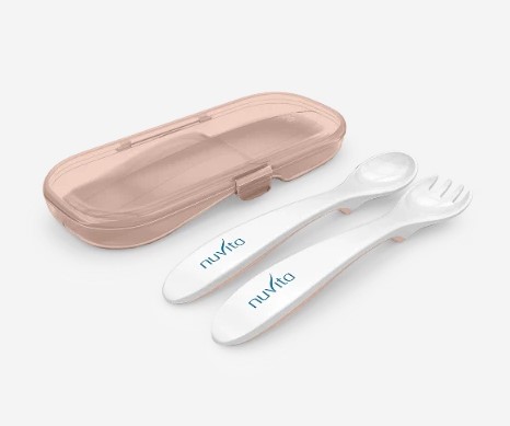 NUVITA SET POSATE CON ASTUCCIO ROSA